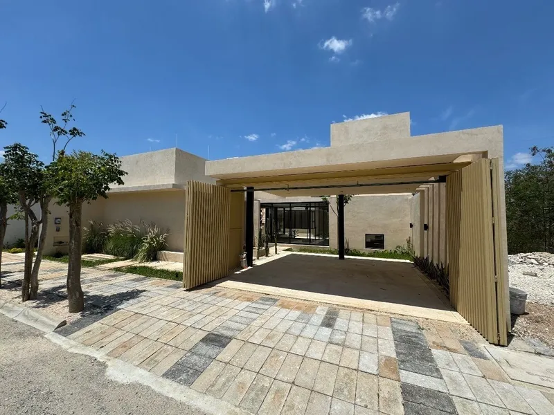 Casa en venta · Residencial Xcanatún, Mérida, Yucatán
