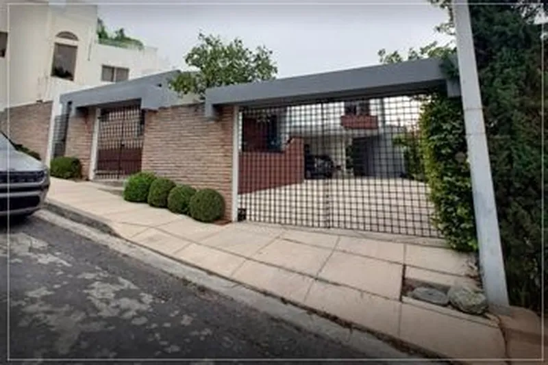 Casa en venta · Valle de San Ángel Sect Jardines, San Pedro Garza García, Nuevo León