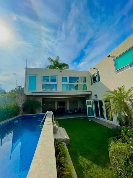 Casa en venta · Palmira Tinguindin, Cuernavaca, Morelos