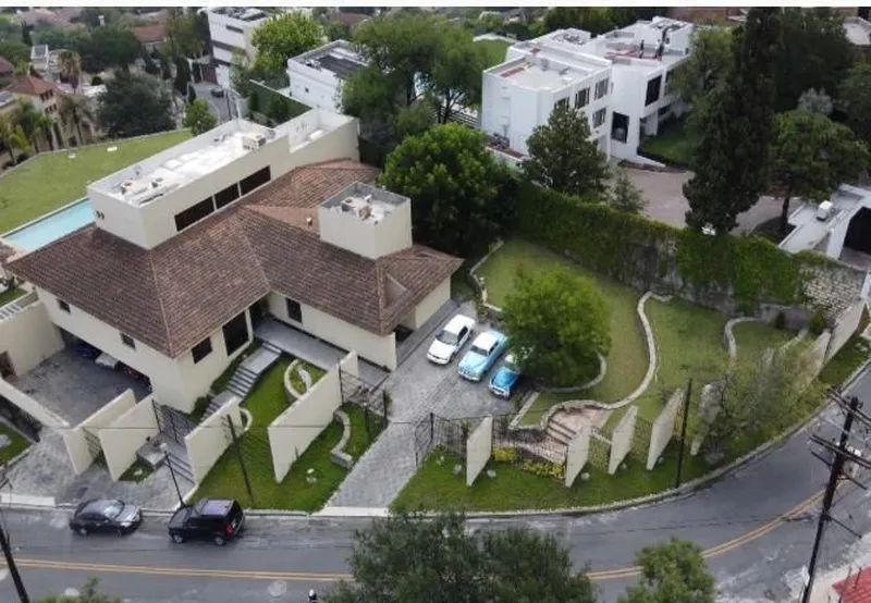 Casa en venta · Jardines Coloniales 3er Sector, San Pedro Garza García, Nuevo León