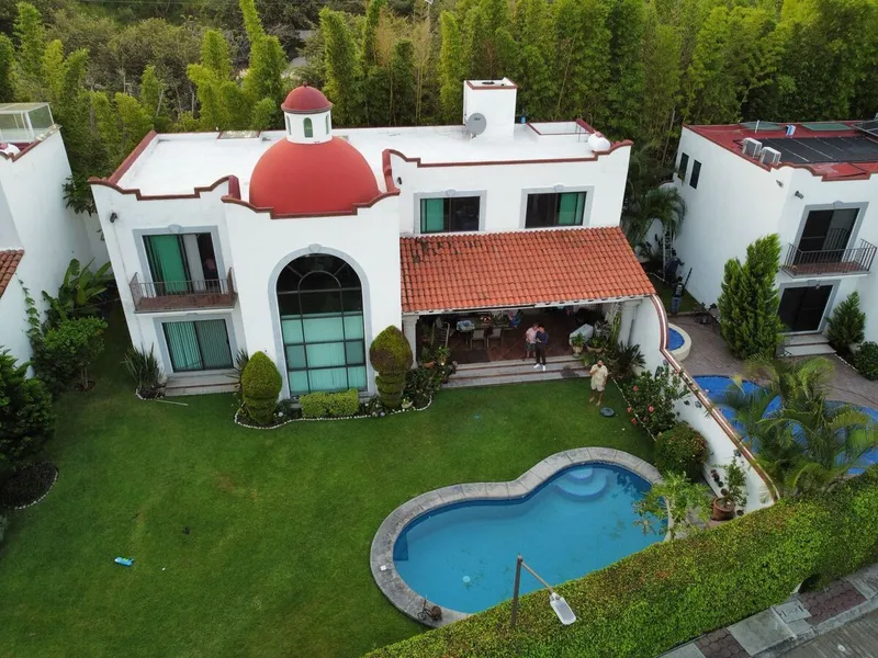 Casa en venta · Lomas de Jiutepec, Jiutepec, Morelos Casa en venta · Lomas de Jiutepec, Jiutepec, Morelos
