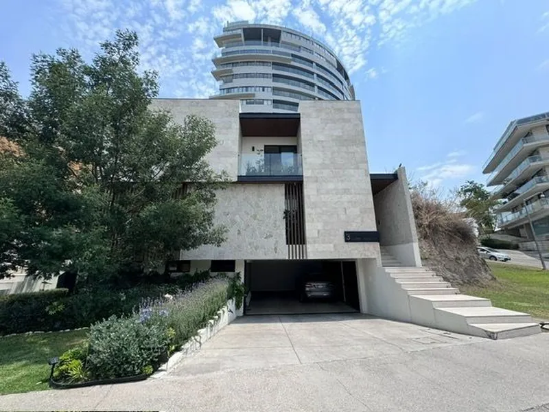 Condominio en venta · Bosque Real, Huixquilucan, Estado de México Condominio en venta · Bosque Real, Huixquilucan, Estado de México