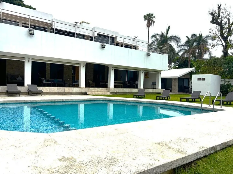 Casa en venta · Palmira Tinguindin, Cuernavaca, Morelos