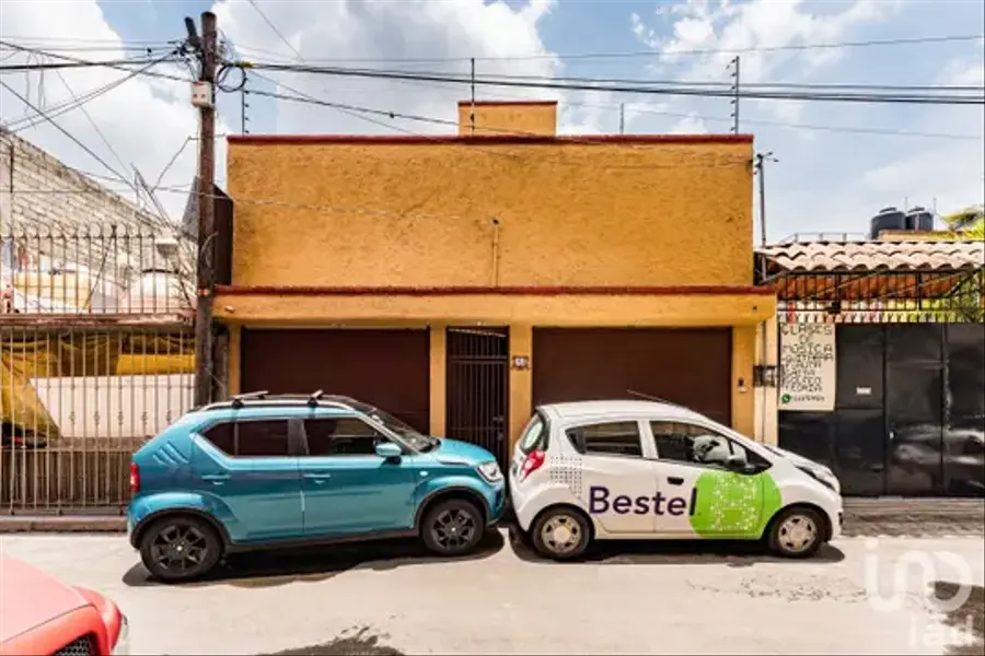 Casa en venta · Tezozomoc, Azcapotzalco, Ciudad de México Casa en venta · Tezozomoc, Azcapotzalco, Ciudad de México
