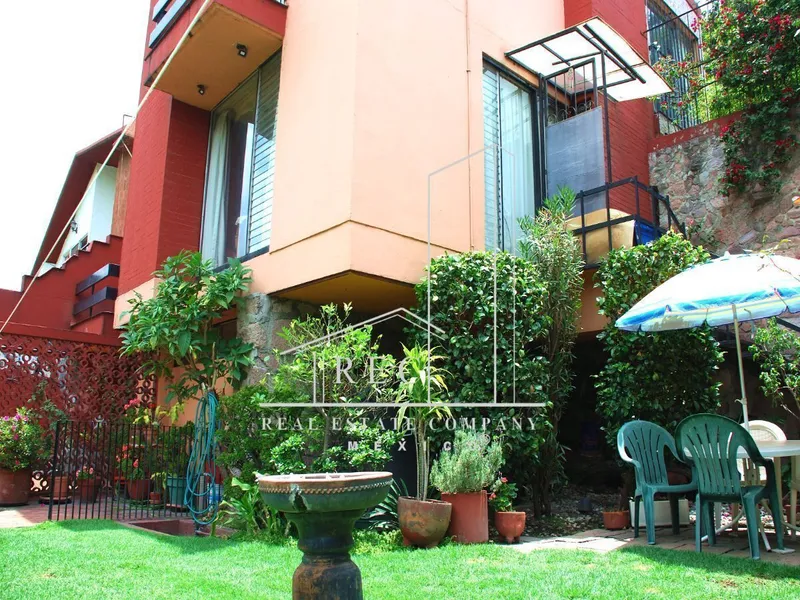 Casa en venta · Lomas de Tecamachalco, Naucalpan de Juárez, Estado de México Casa en venta · Lomas de Tecamachalco, Naucalpan de Juárez, Estado de México