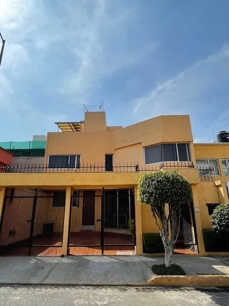 Casa en venta · Coyoacán, Ciudad de México Casa en venta · Coyoacán, Ciudad de México