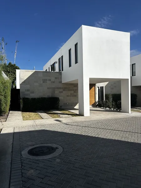 Condominio en venta · Altos Juriquilla, Santiago de Querétaro, Querétaro