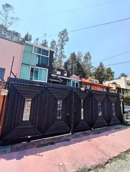 Casa en venta · Jardines de Satélite, Naucalpan de Juárez, Estado de México