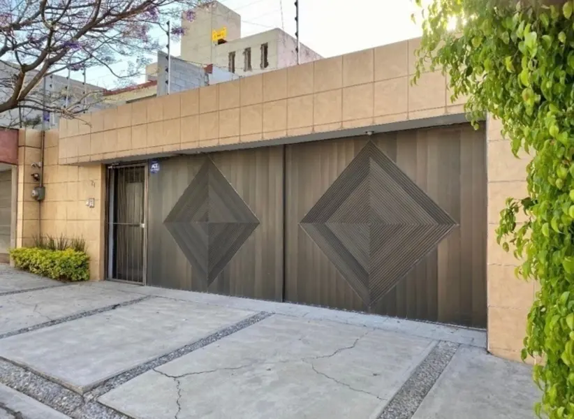 Casa en venta · Lomas de Tecamachalco, Naucalpan de Juárez, Estado de México