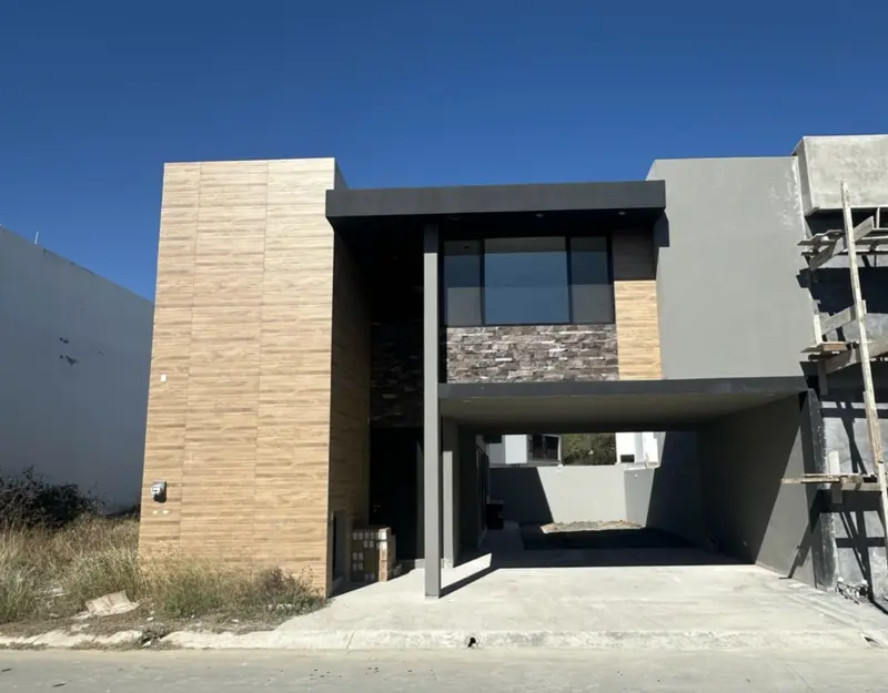 Casa en venta · Altares Residencial, Santiago, Nuevo León