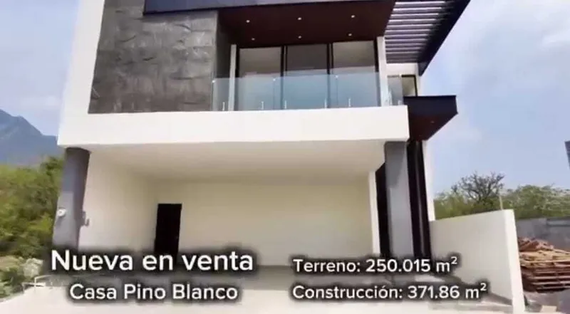 Casa en venta · Yerbaniz, Santiago, Nuevo León Casa en venta · Yerbaniz, Santiago, Nuevo León