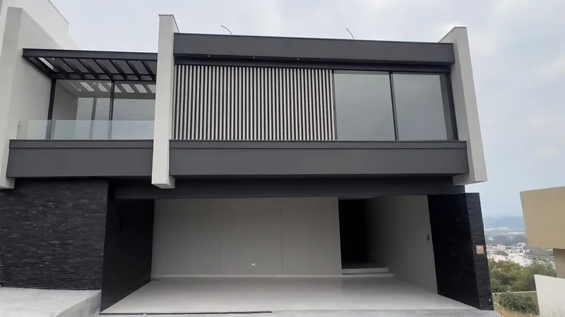Casa en venta · Castaños del Vergel, Monterrey, Nuevo León