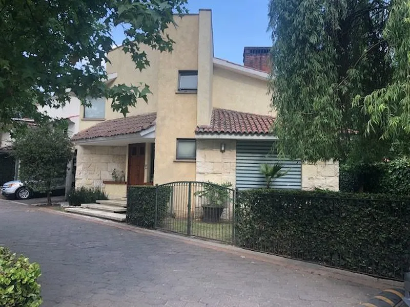 Casa en venta · Cuajimalpa de Morelos, Ciudad de México Casa en venta · Cuajimalpa de Morelos, Ciudad de México