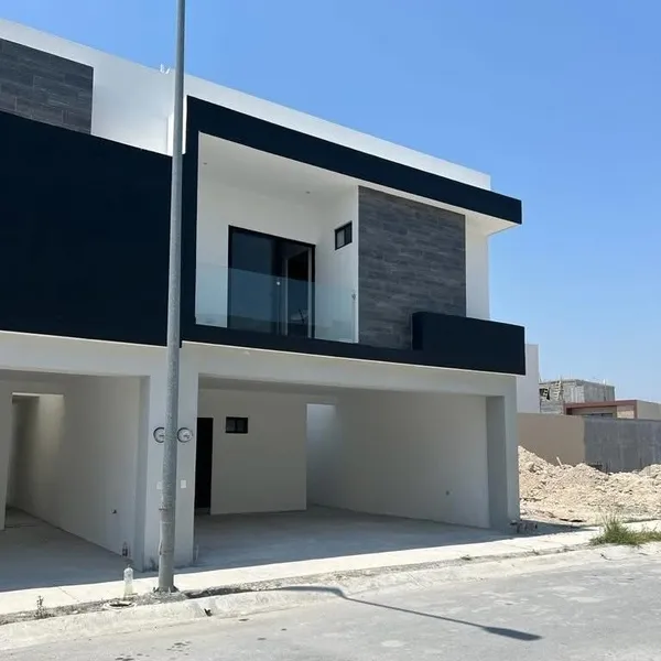 Casa en venta · Rinconada Colonial, Apodaca, Nuevo León Casa en venta · Rinconada Colonial, Apodaca, Nuevo León
