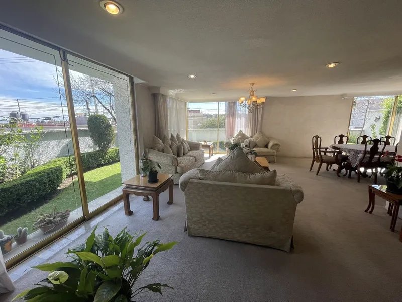 Casa en venta · Lomas de Tecamachalco, Naucalpan de Juárez, Estado de México Casa en venta · Lomas de Tecamachalco, Naucalpan de Juárez, Estado de México
