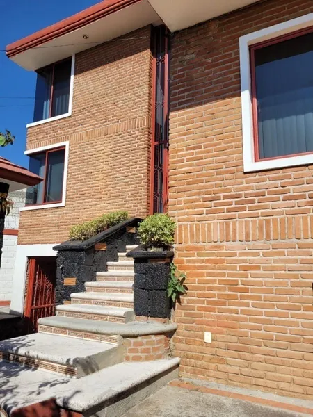 Casa en venta · Jardines de Ahuatlán, Cuernavaca, Morelos