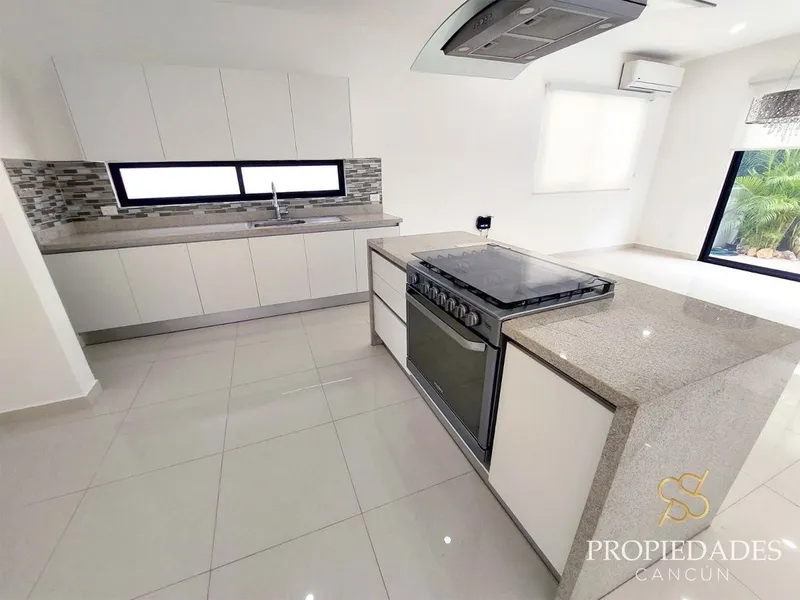 Casa en venta · Cancún, Benito Juárez, Quintana Roo Casa en venta · Cancún, Benito Juárez, Quintana Roo