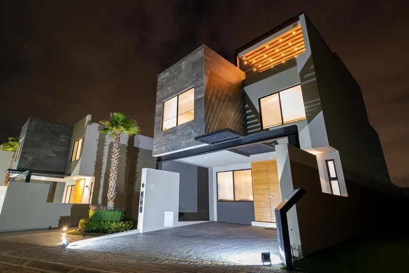 Casa en venta · Lomas de Angelópolis III, San Andrés Cholula, Puebla Casa en venta · Lomas de Angelópolis III, San Andrés Cholula, Puebla