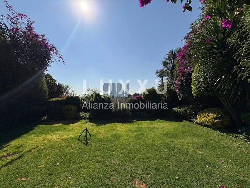 Casa en venta · Lomas de Chapultepec VIII Sección, Lomas de Chapultepec, Chapultepec, Miguel Hidalgo, Ciudad de México Casa en venta · Lomas de Chapultepec VIII Sección, Lomas de Chapultepec, Chapultepec, Miguel Hidalgo, Ciudad de México