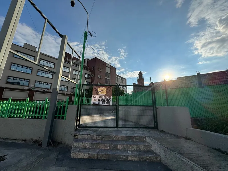 Lote en venta · Instituto Tecnológico de Estudios Superiores de Monterrey, Monterrey, Nuevo León