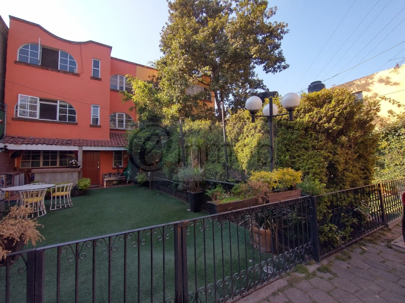 Casa en venta · Los Reyes, Coyoacán, Ciudad de México Casa en venta · Los Reyes, Coyoacán, Ciudad de México