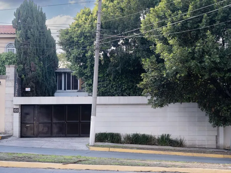 Casa en venta · Lomas de Tecamachalco, Naucalpan de Juárez, Estado de México