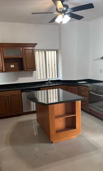 Casa en venta · Cumbres Mediterráneo, Monterrey, Nuevo León Casa en venta · Cumbres Mediterráneo, Monterrey, Nuevo León