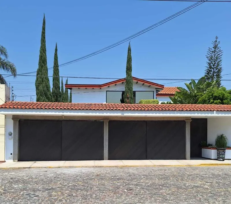 Casa en venta · Santa Cruz Buenavista, Puebla, Puebla