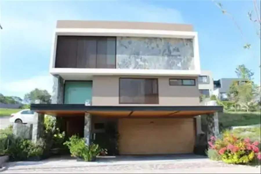 Casa en venta · Altozano el Nuevo Santiago de Querétaro, Querétaro, Querétaro Casa en venta · Altozano el Nuevo Santiago de Querétaro, Querétaro, Querétaro