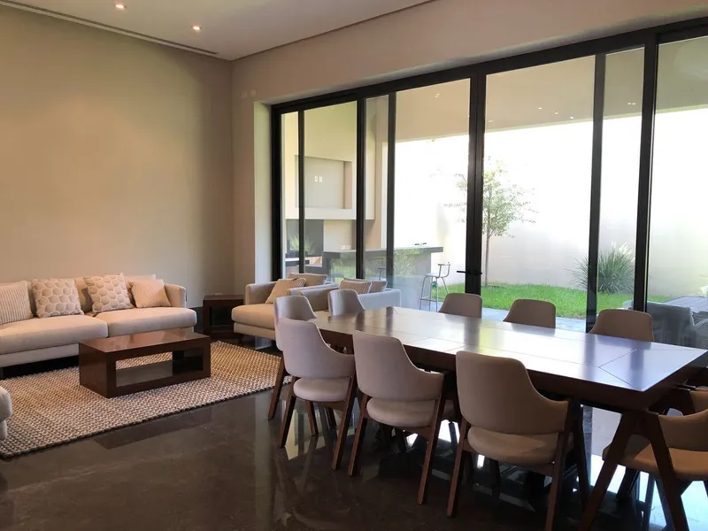 Casa en venta · Del Valle, San Pedro Garza García, Nuevo León