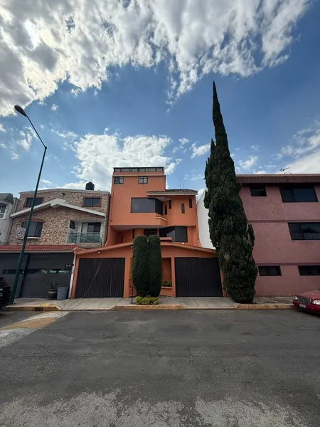 Casa en venta · Coyoacán, Ciudad de México Casa en venta · Coyoacán, Ciudad de México