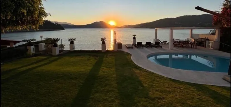Casa en alquiler · Valle de Bravo, Valle de Bravo, Estado de México