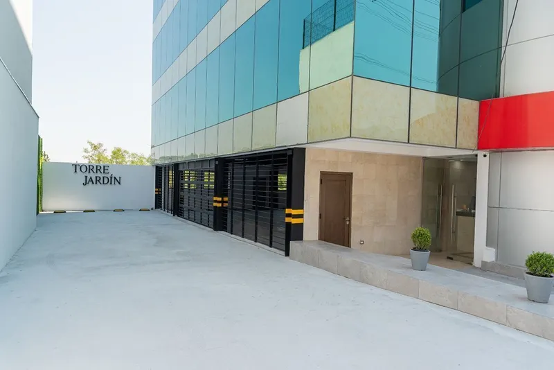 Oficina en alquiler · Jardín de las Torres, Monterrey, Nuevo León
