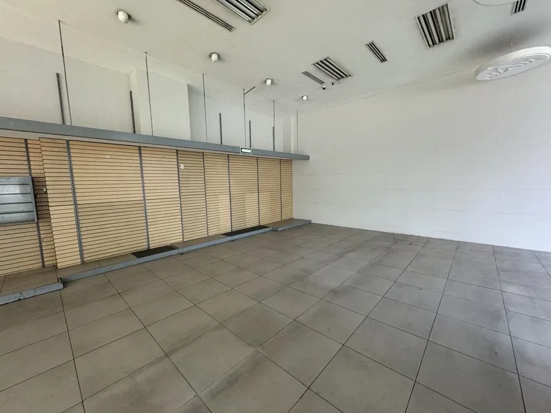Comercio en alquiler · Hacienda de las Palmas, Huixquilucan, Estado de México