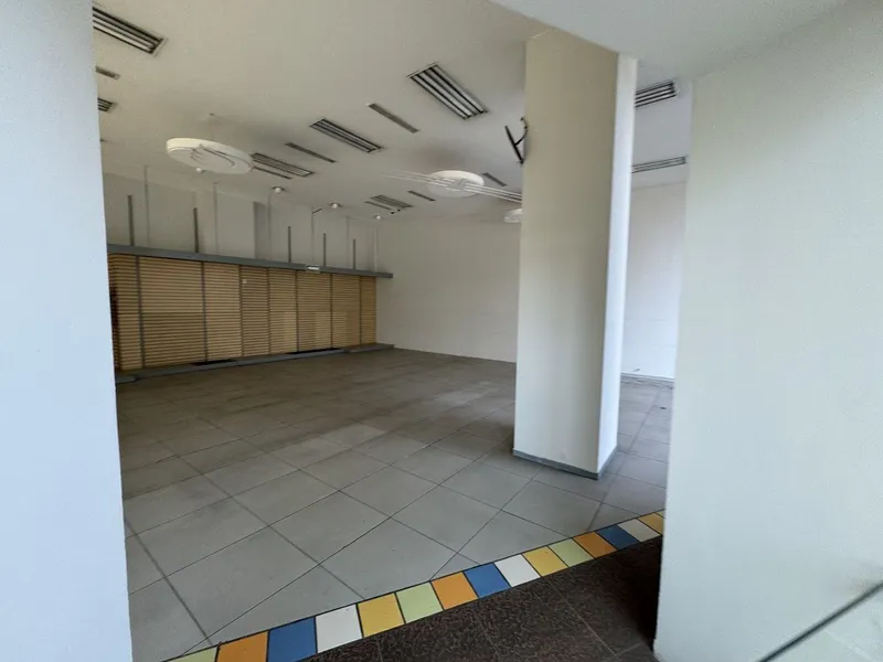 Comercio en alquiler · Hacienda de las Palmas, Huixquilucan, Estado de México