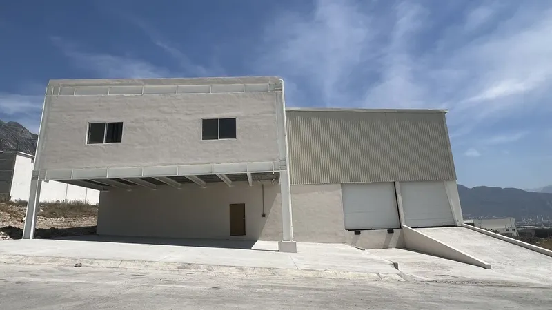 Nave industrial en alquiler · Rincón Del Poniente, Santa Catarina, Nuevo León