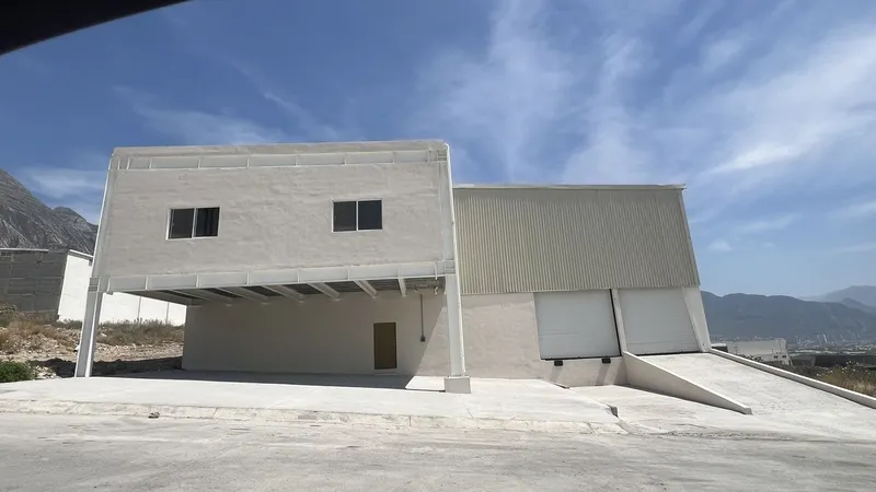 Nave industrial en alquiler · Rincón Del Poniente, Santa Catarina, Nuevo León