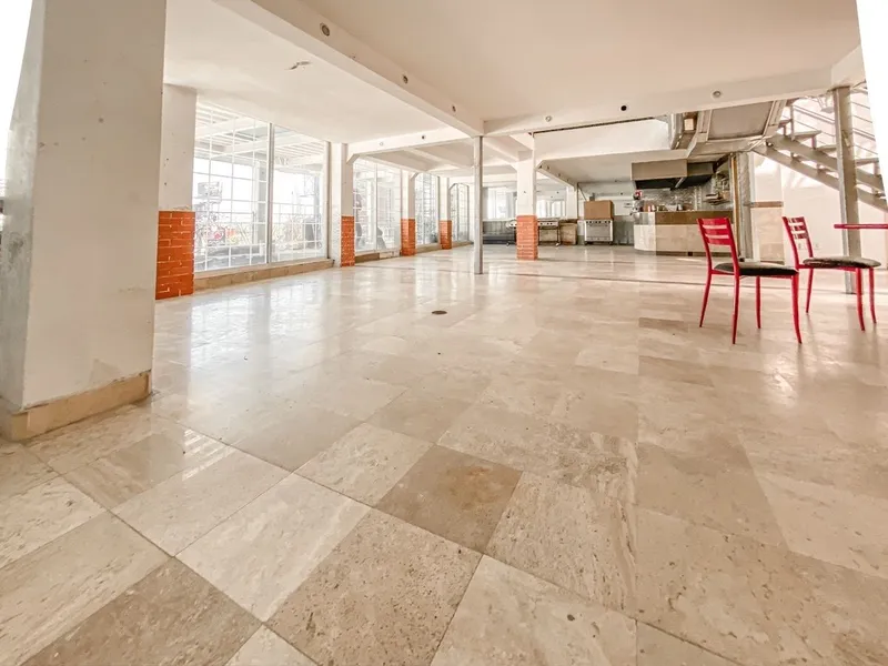 Comercio en alquiler · Lomas de Tecamachalco, Naucalpan de Juárez, Estado de México