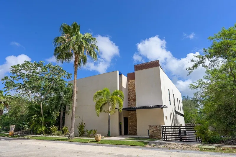Casa en venta · Yucatán Country Club, Mérida, Yucatán Casa en venta · Yucatán Country Club, Mérida, Yucatán