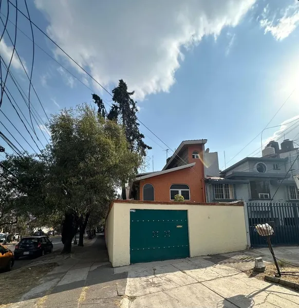 Casa en venta · Ciudad Satélite, Naucalpan de Juárez, Estado de México