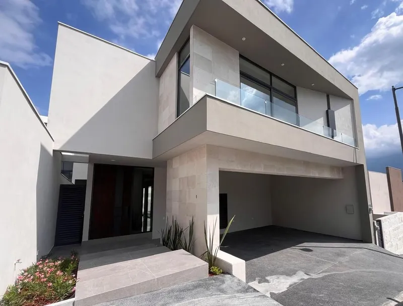 Casa en venta · Castaños del Vergel, Monterrey, Nuevo León