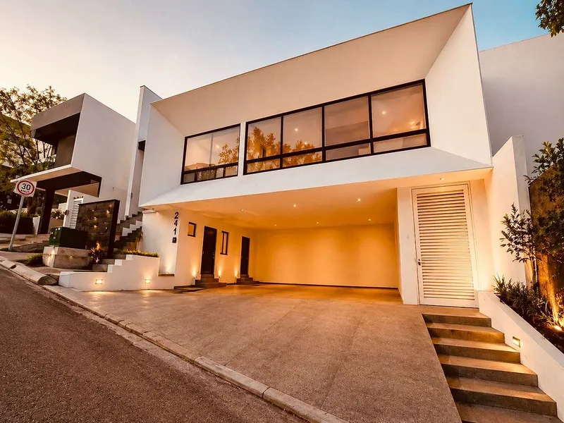 Casa en venta · Rincón de Valle Alto, Monterrey, Nuevo León