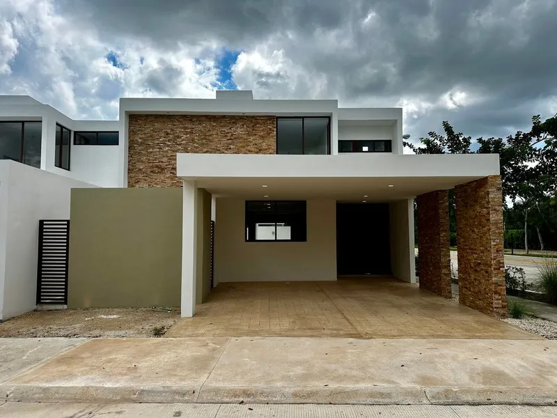 Casa en venta · Cholul, Mérida, Yucatán Casa en venta · Cholul, Mérida, Yucatán