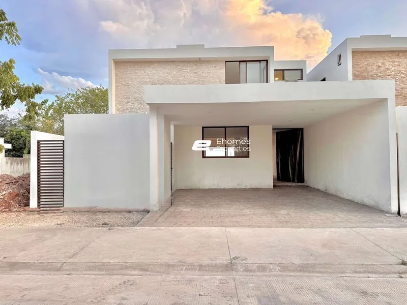 Casa en venta · Cholul, Mérida, Yucatán Casa en venta · Cholul, Mérida, Yucatán