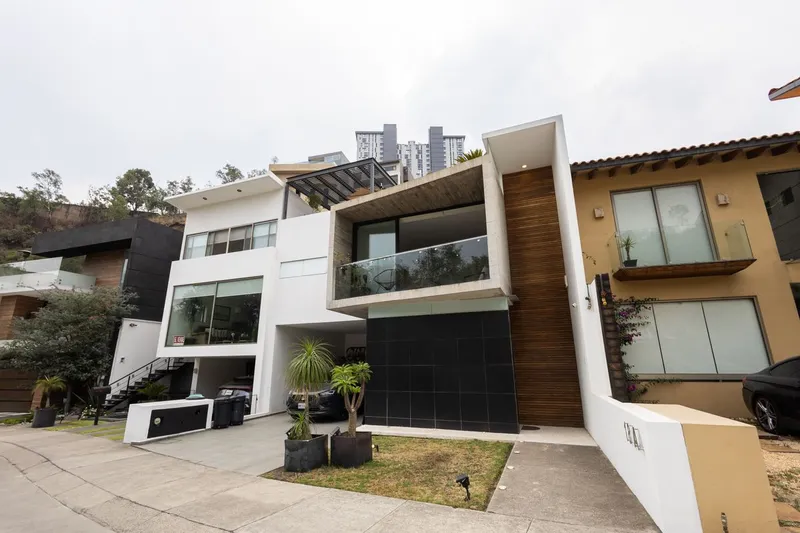 Casa en venta · Bosque Real, Huixquilucan, Estado de México Casa en venta · Bosque Real, Huixquilucan, Estado de México