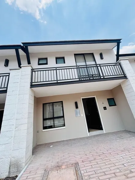 Casa en venta · Residencial el Refugio, Santiago de Querétaro, Querétaro Casa en venta · Residencial el Refugio, Santiago de Querétaro, Querétaro