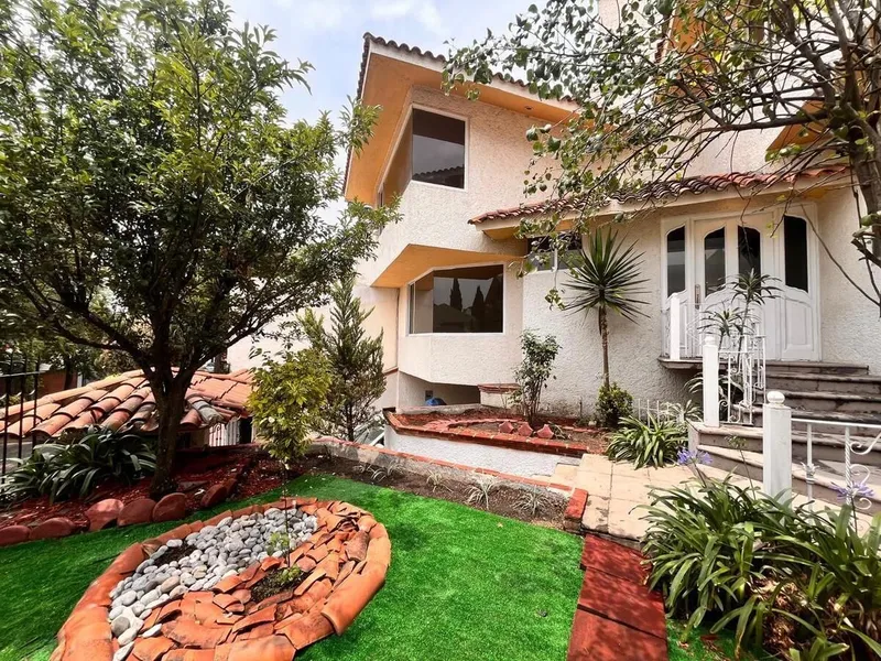 Casa en venta · Jardines en la Montaña, Tlalpan, Ciudad de México Casa en venta · Jardines en la Montaña, Tlalpan, Ciudad de México