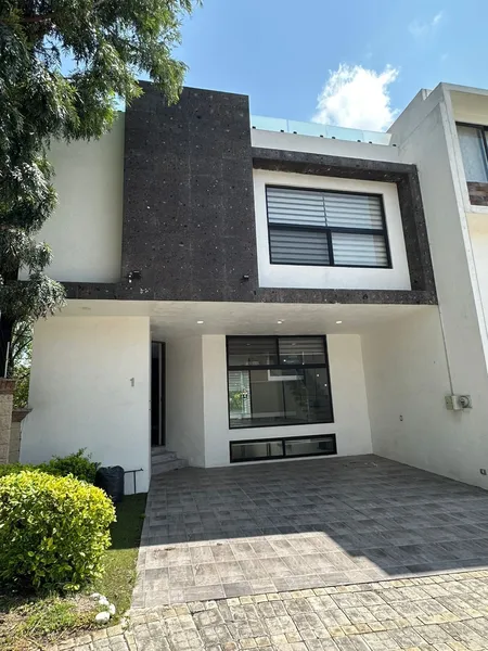 Casa en venta · Lomas de Angelópolis, San Andrés Cholula, Puebla Casa en venta · Lomas de Angelópolis, San Andrés Cholula, Puebla
