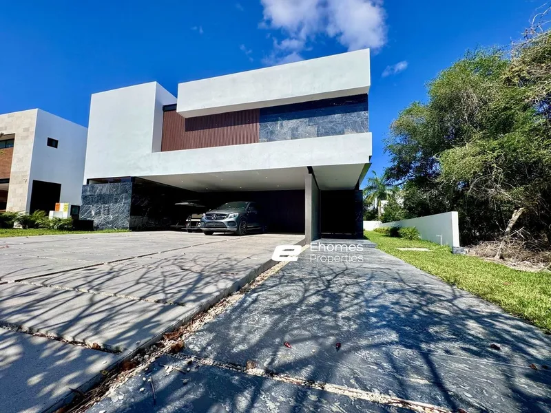 Casa en venta · Yucatán Country Club, Mérida, Yucatán Casa en venta · Yucatán Country Club, Mérida, Yucatán